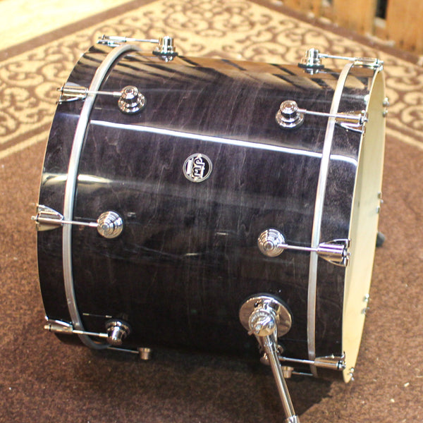 DW Performance Ebony Stain Bass Drum - 16x20