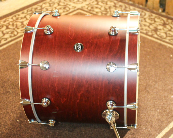 DW Performance Tobacco Stain Bass Drum - 18x22