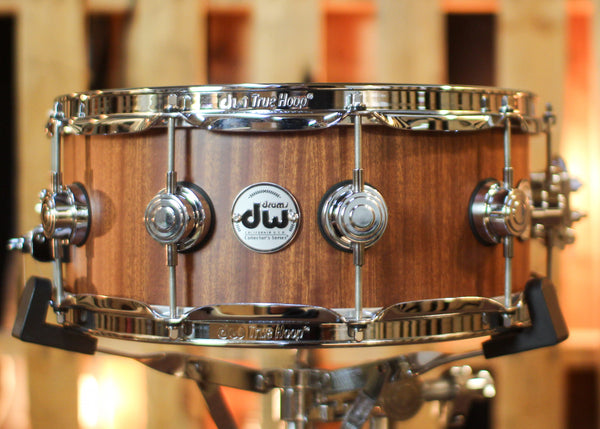 DW 5.5x14 Collector's Maple Mahogany Natural Hard Satin Snare Drum - SO#1326687