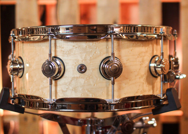DW 5.5x14 Collector's Maple VLT Natural Lacquer over Birdseye Maple Snare Drum - SO#1409992