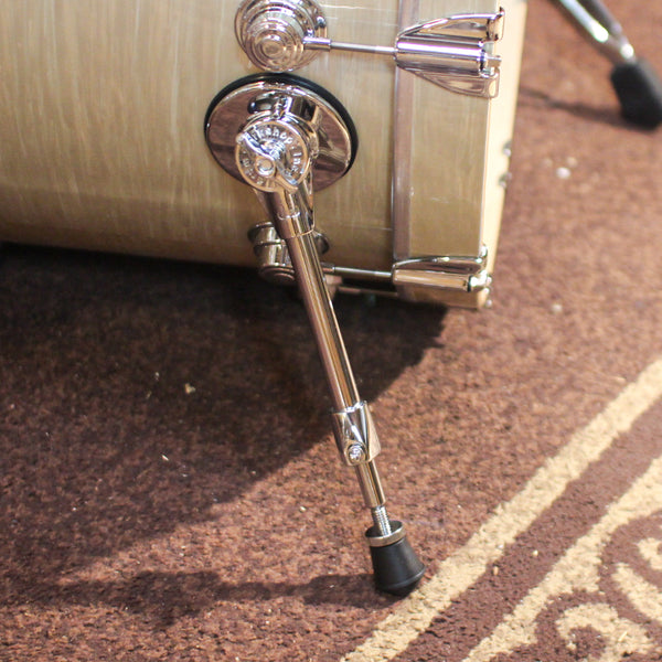 DW Collector's Maple 333 Creme Oyster Drum Set - 22,10,12,16 - SO#1338602