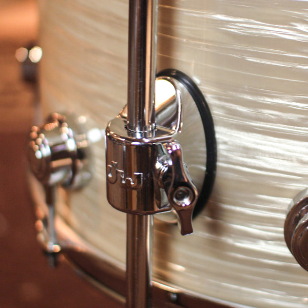 DW Collector's Maple 333 Creme Oyster Drum Set - 22,10,12,16 - SO#1338602