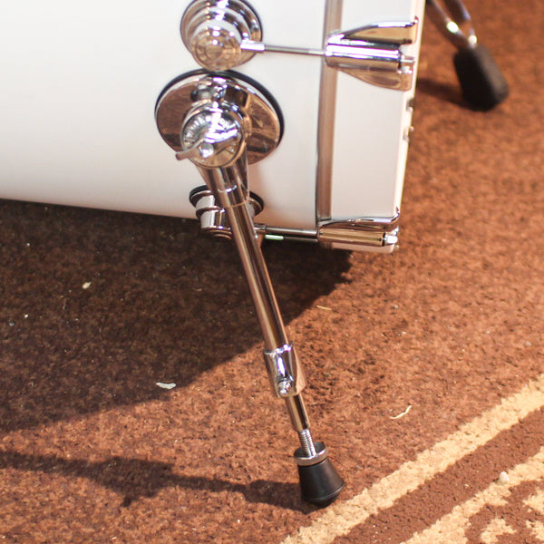 DW Collector's 333 Matte White Hard Satin Drum Set - 22,10,12,14,16 - SO#1410361