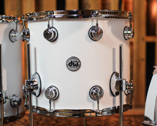 DW Collector's 333 Matte White Hard Satin Drum Set - 22,10,12,14,16 - SO#1410361