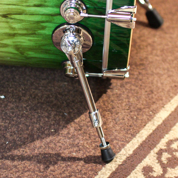 DW Collector's 333 Green Fade over Vertical Olive Ash Burl Drum Set - 22,10,12,14,16 - SO#1381839