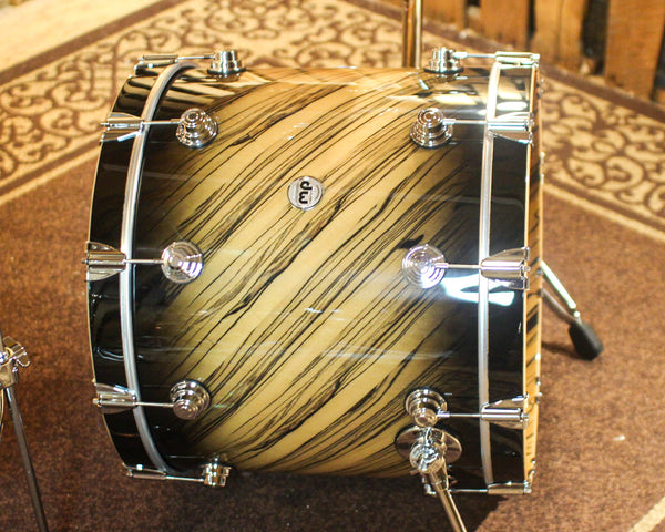 DW Collector's Maple SSC Candy Black Burst over Twisted Ivory Ebony Drum Set - 22,8,10,12,14,16 - SO#1388755