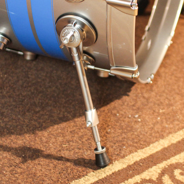 DW Collector's Maple SSC Silver Metallic w/ Honolulu Blue Rally Stripe Drum Set - 24,13,16,14sn - SO#1414967