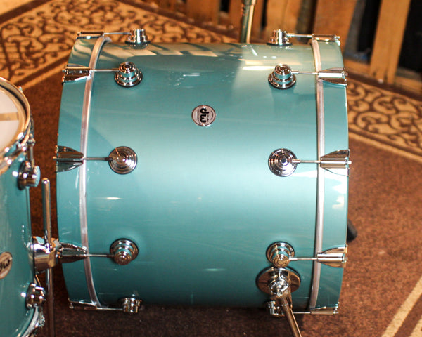 DW Collector's Maple VLT Artesian Green Metallic Lacquer Drum Set - 22,10,12,16 - SO#1101774