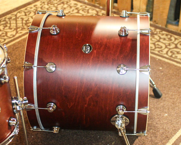 DW Performance Tobacco Stain 5pc Drum Set - 18x22, 8x10, 9x12, 12x14, 14x16