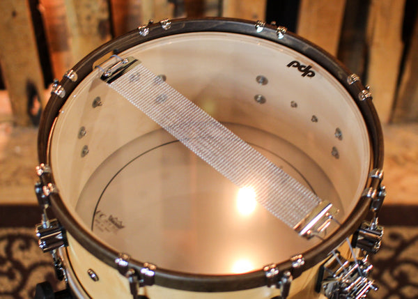 PDP 6.5x14 Concept Classic Natural Stain w/ Walnut Hoops Snare Drum - PDCC6514SSNW