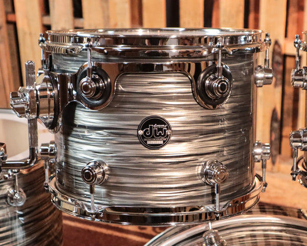 DW Performance Pewter Oyster 6pc Drum Set - 18x22, 7x8, 8x10, 9x12, 12x14,14x16