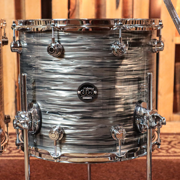 DW Performance Pewter Oyster 6pc Drum Set - 18x22, 7x8, 8x10, 9x12, 12x14,14x16