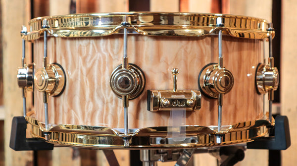 DW Collector's Gloss Lacquer Over Quilted Maple Snare Drum - 5.5x14 - SO#1234297