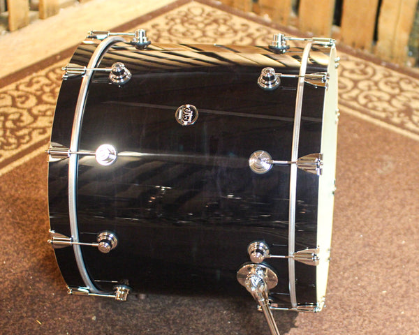 DW Performance Ebony Stain Bass Drum - 18x22