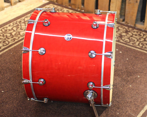 DW Performance Candy Apple Bass Drum - 18x24