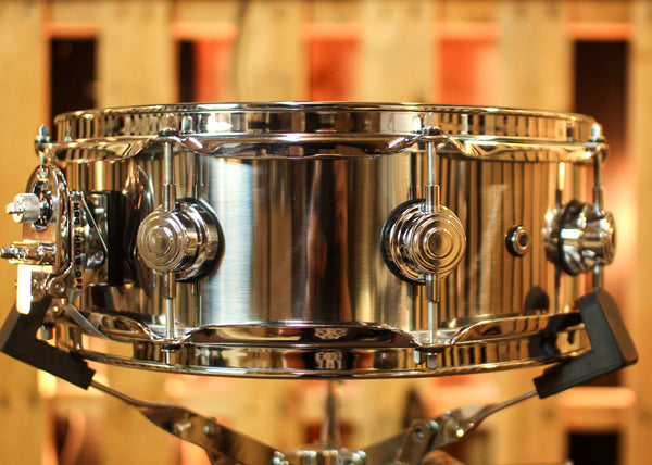 DW 4.5x13 Collector's 1mm Stainless Steel Snare Drum - DRVL4513SPC