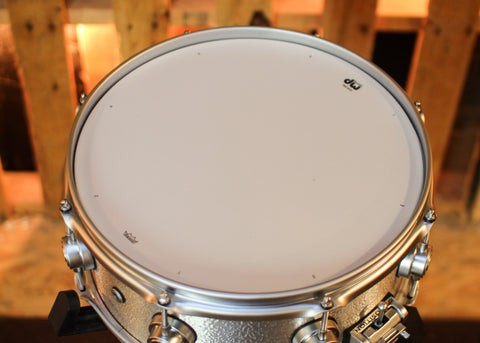 DW 5.5x13 Collector's 3mm Wrinkle Coat Aluminum Snare Drum w/ Satin Chrome Hardware