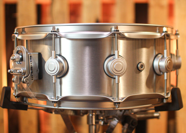 DW 5.5x14 Collector's 1mm Thin Aluminum Snare Drum w/ Satin Chrome - DRVM5514SVS