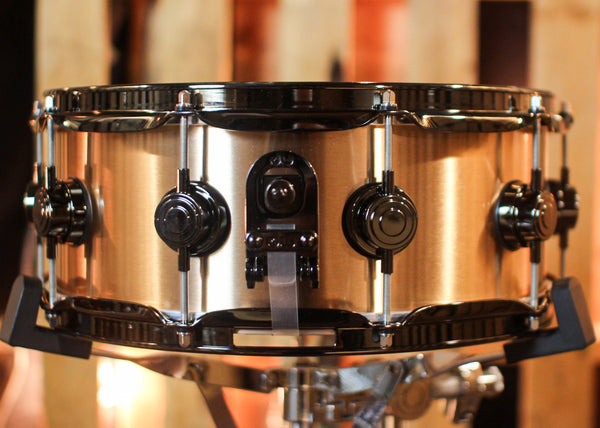 DW 5.5x14 Collector's 3mm Brushed Bell Bronze Snare Drum w/ Black Nickel Hardware - DRVZ5514SVN