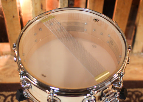 DW 5.5x14 Collector's Maple VLT Natural Lacquer Snare Drum - SO#1424773
