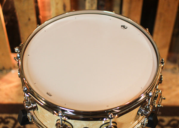 DW 5.5x14 Collector's Maple VLT Natural Lacquer over Birdseye Maple Snare Drum - SO#1409992