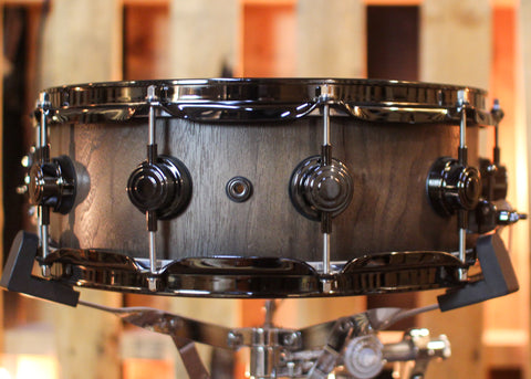 DW 5x14 Collector's Pure Walnut Satin Quick Natural to Ebony Burst Snare Drum - SO#1447187