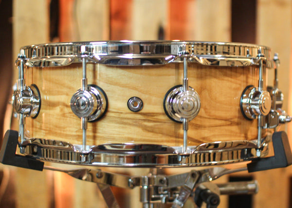 DW 5x14 Collector's Santa Monica Olive Ash Burl Snare Drum - SO#1356914