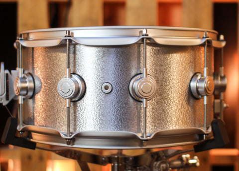 DW 6.5x14 Collector's 3mm Wrinkle Coat Aluminum Snare Drum w/ Satin Chrome Hardware