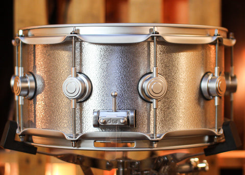 DW 6.5x14 Collector's 3mm Wrinkle Coat Aluminum Snare Drum w/ Satin Chrome Hardware
