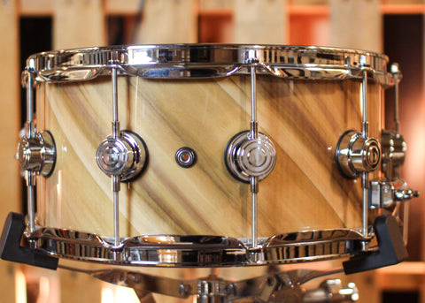 DW 6.5x14 Collector's Maple 333 Natural Lacquer over Twisted Rainbow Snare Drum - SO#1424079
