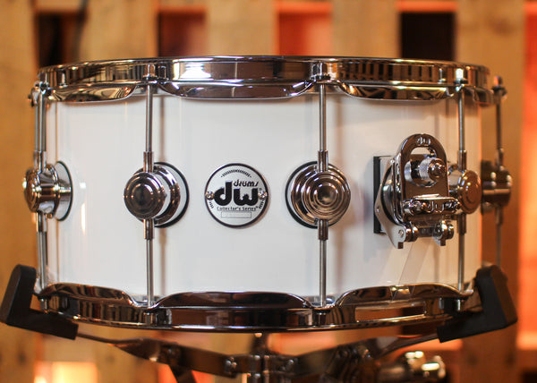 DW 6.5x14 Collector's Maple Mahogany Solid White Lacquer Snare Drum - SO#1444635
