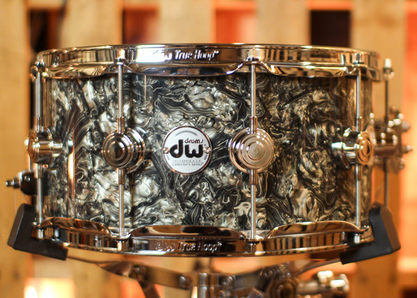DW 6.5x14 Collector's Maple VLT Silver Abalone Snare Drum - SO#1425651