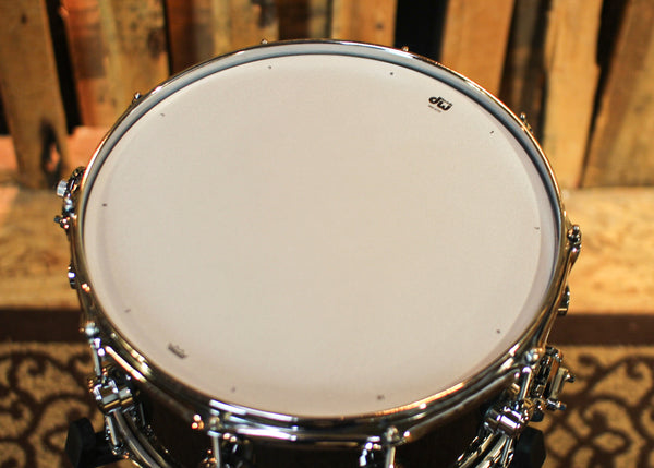 DW 6.5x14 Collector's Maple VLT Transparent Candy Black over Quilted Moabi Snare Drum - SO#1344163