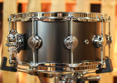 DW 6.5x14 Collector's Satin Black over Brass Snare Drum - DRVD6514SVCBK