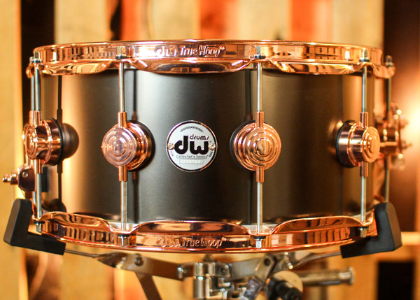 DW 6.5x14 Collector's Satin Black over Brass Snare Drum w/ Copper Hardware - DRVD6514SVPBK