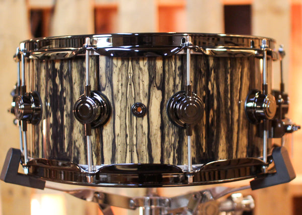 DW 6x14 Collector's Pure Birch Natural Lacquer over Royal Ebony Snare Drum - SO#1409990