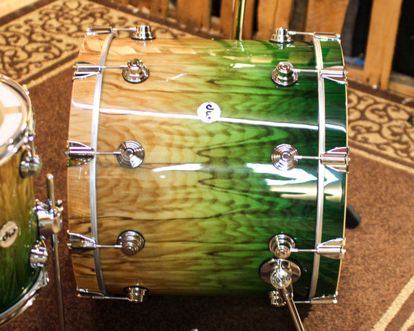 DW Collector's 333 Green Fade over Vertical Olive Ash Burl Drum Set - 22,10,12,14,16 - SO#1381839