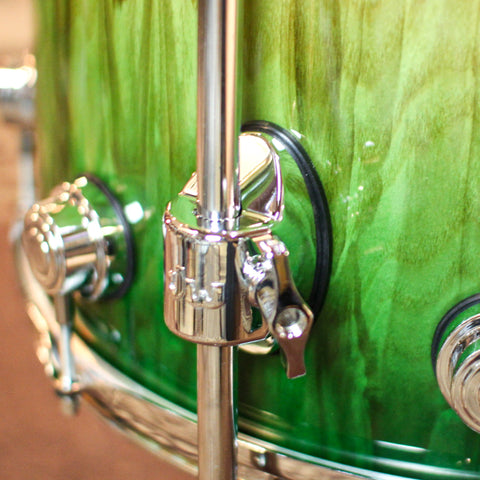 DW Collector's 333 Green Fade over Vertical Olive Ash Burl Drum Set - 22,10,12,14,16 - SO#1381839