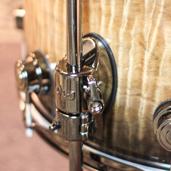 DW Collector's Maple SSC Candy Black Burst over Heartwood Curly Maple Drum Set - 22,10,12,14,16,14sn - SO#1391933