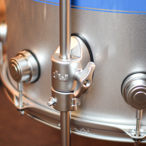 DW Collector's Maple SSC Silver Metallic w/ Honolulu Blue Rally Stripe Drum Set - 24,13,16,14sn - SO#1414967