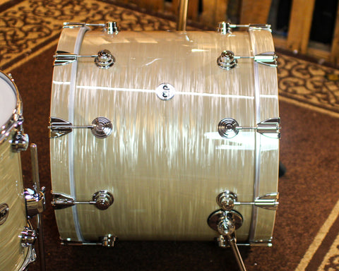 DW Collector's Cherry HVLT Creme Oyster Drum Set - 22,10,12,16 - SO#1378631