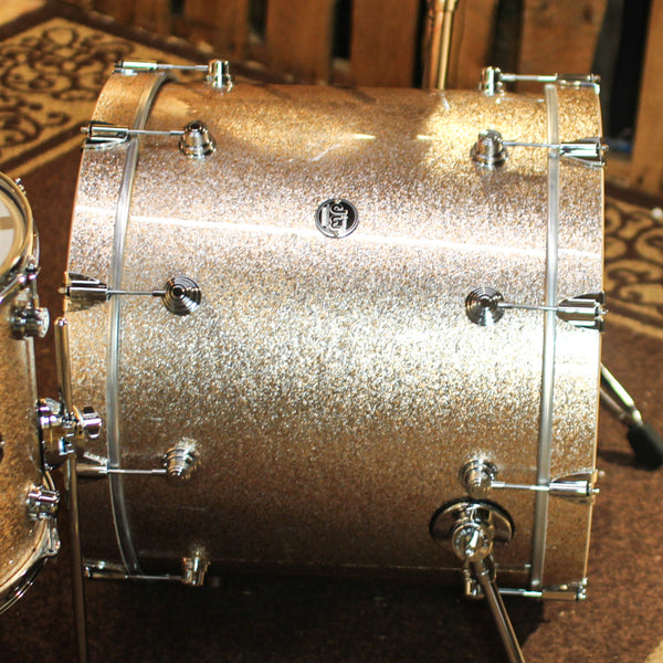 DW Performance Bermuda Sparkle 6pc Drum Set - 18x22,7x8,8x10,9x12,12x14,14x16