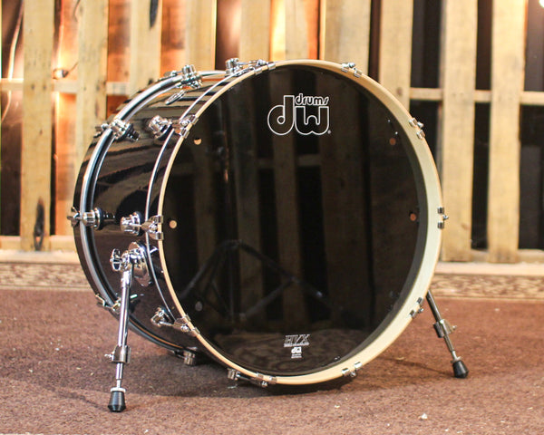 DW Performance Gloss Black Bass Drum - 14x22