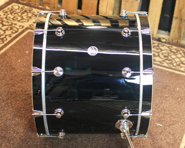 DW Performance Gloss Black Bass Drum - 18x24