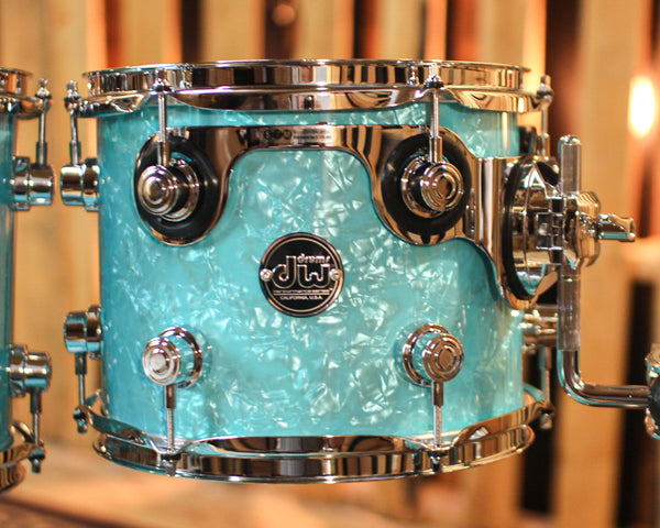 DW Performance Seafoam Marine 5pc Drum Set - 18x22,8x10,9x12,12x14,14x16