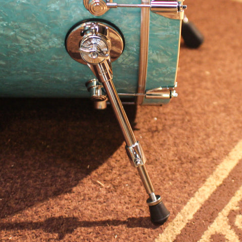 DW Performance Seafoam Marine 6pc Drum Set - 18x22,7x8,8x10,9x12,12x14,14x16