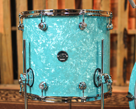 DW Performance Seafoam Marine Stage Drum Set - 18x22,8x10,9x12,14x16