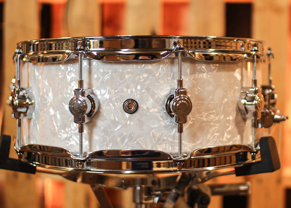 DW Performance White Marine Pearl Snare Drum - 5.5x14