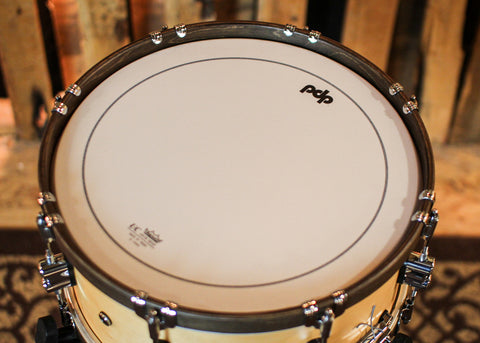PDP 6.5x14 Concept Classic Natural Stain w/ Walnut Hoops Snare Drum - PDCC6514SSNW