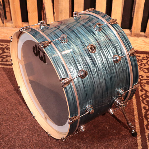 DW Performance Turquoise Oyster Bass Drum - 14x22